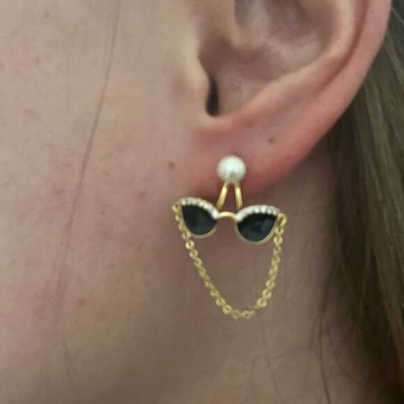 Sunglasses Stud Earrings - Picture 6 of 6